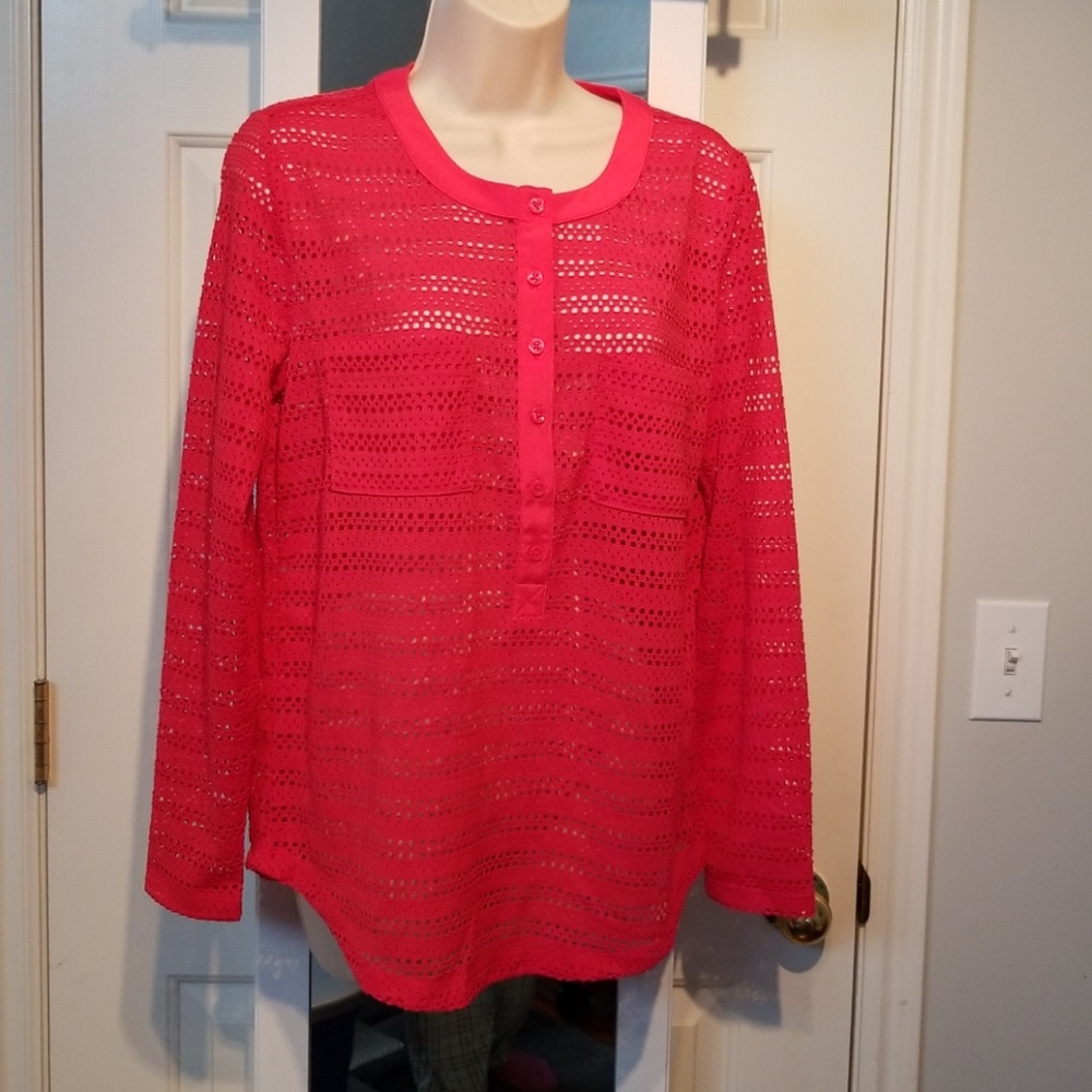 NWOT Ann Taylor red eyelet henley top